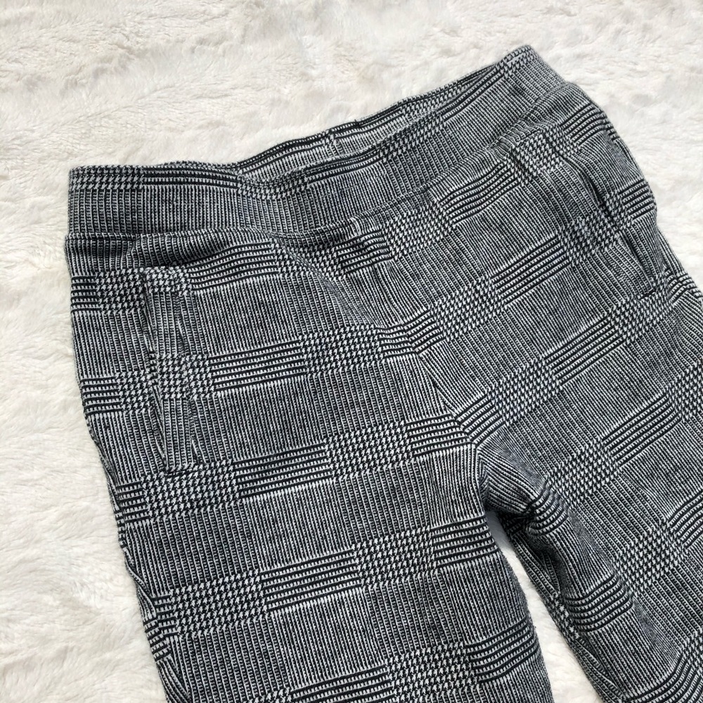Girls large plaid gray leggings Cat & Jack